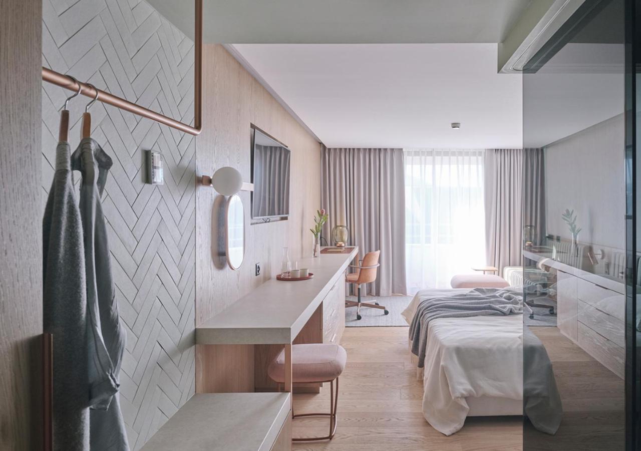 Swiss Advantage Kamer met Kingsize Bed en Slaapbank