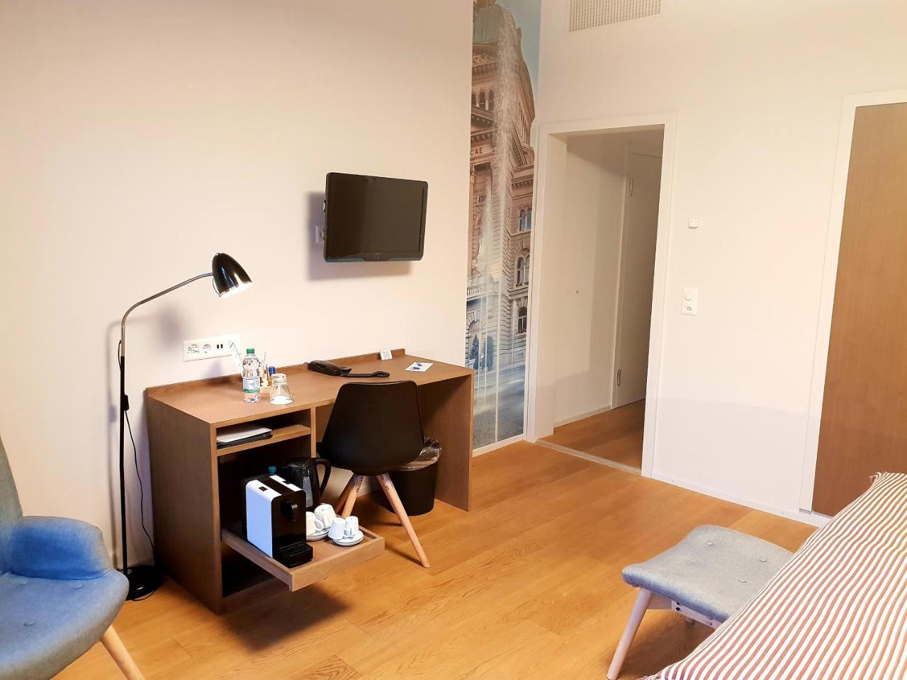 Large Double Room